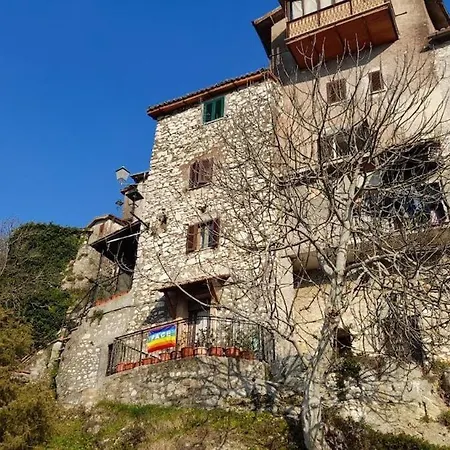 Apartment Eagle's Nest Panoramic House In The Village With Fireplace