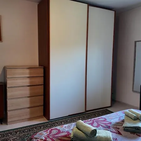 Eagle's Nest Panoramic House In The Village With Fireplace Apartment *