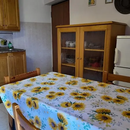 Apartment Eagle's Nest Panoramic House In The Village With Fireplace *